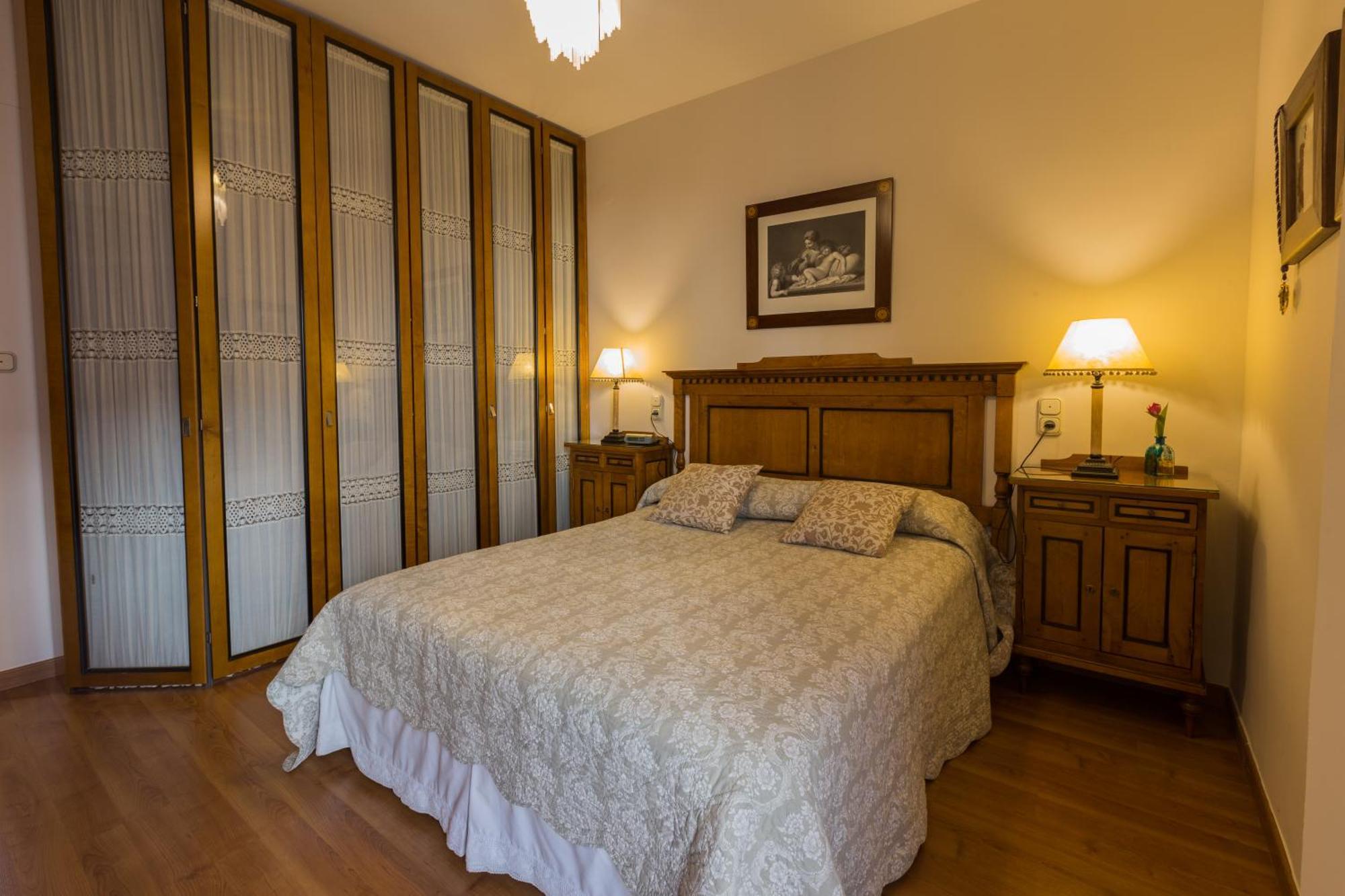 Gracia Suites - Centro Y Confort Con Parking Gratis Гранада Екстериор снимка